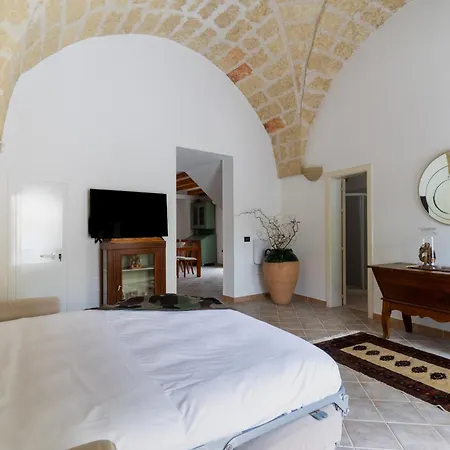 Corte Dei Mesci By Just Srl Specchia