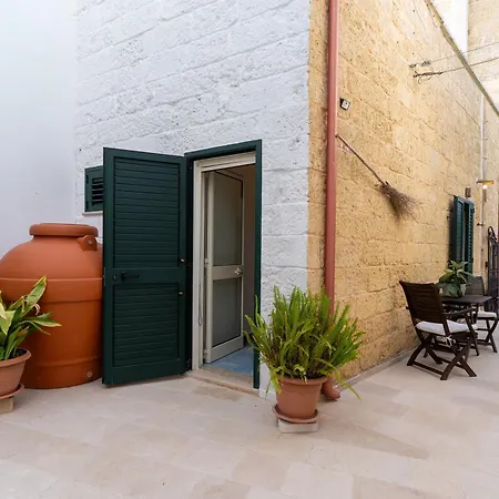 Corte Dei Mesci By Just Srl * Specchia